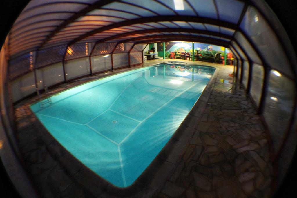 Hotel De La Pomme De Pin 뷰부코레방 외부 사진