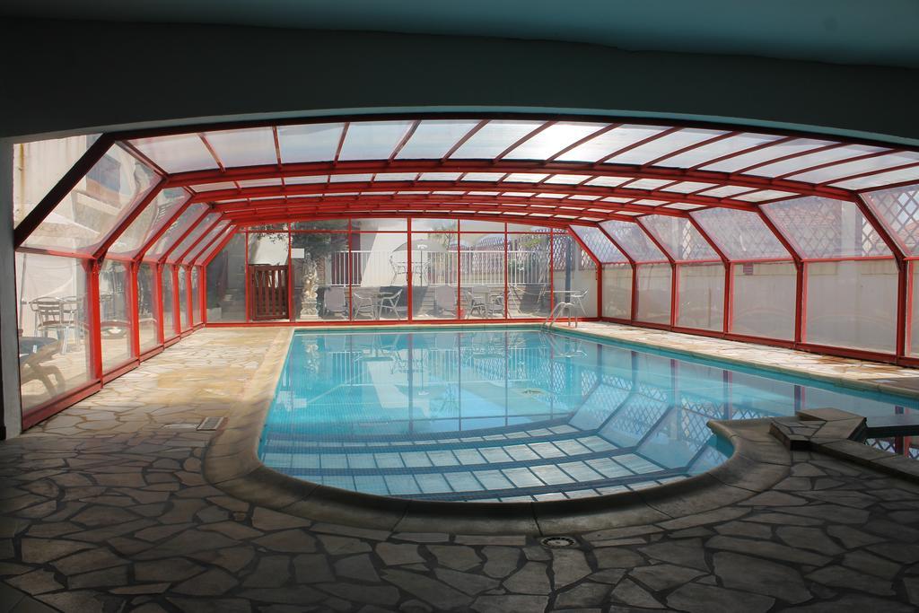 Hotel De La Pomme De Pin 뷰부코레방 외부 사진