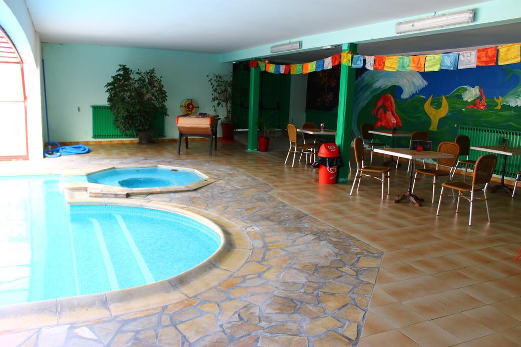 Hotel De La Pomme De Pin 뷰부코레방 외부 사진
