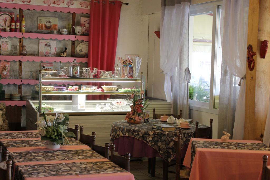 Hotel De La Pomme De Pin 뷰부코레방 외부 사진